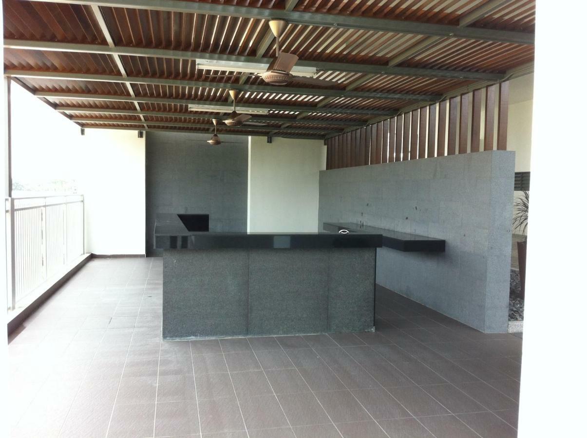 Skyloft Muslim Suite Johor Bahru Exterior foto